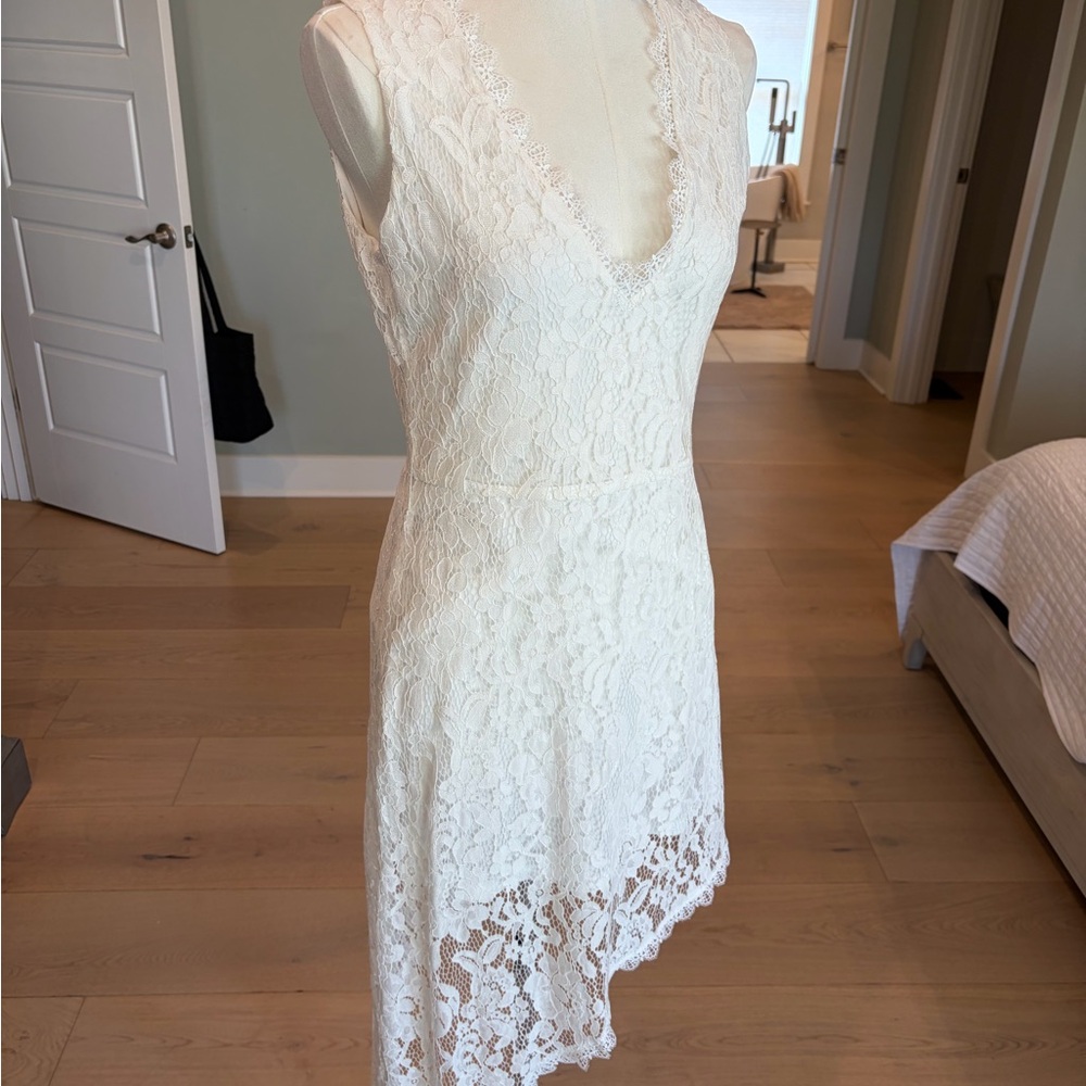 Chic White Lace High-Low Dress